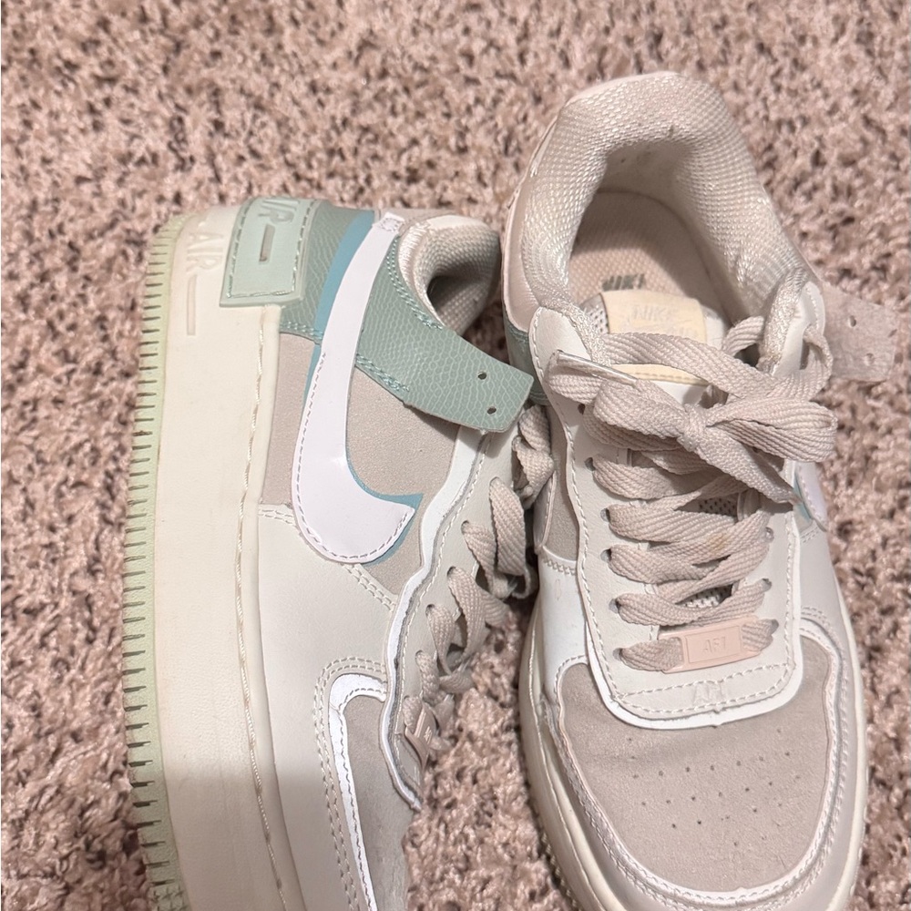 Nike Women's Sneakers - White and Mint